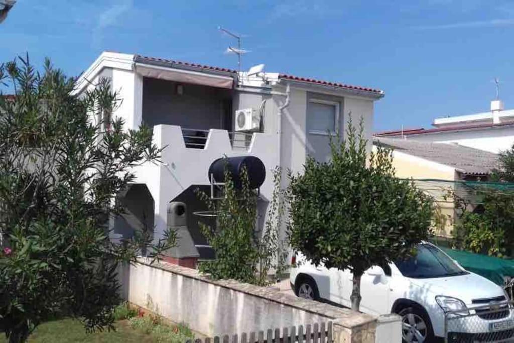 Apartment Mona Vir Luaran gambar