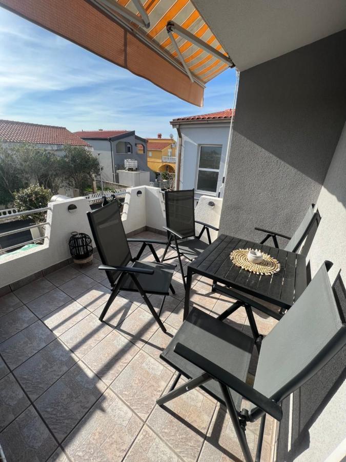 Apartment Mona Vir Luaran gambar